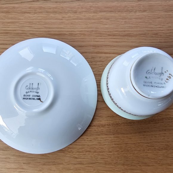 Colclough Vintage Teacup and Saucer Genuine Bone China Mint Green and  Gold - Picture 3 of 3